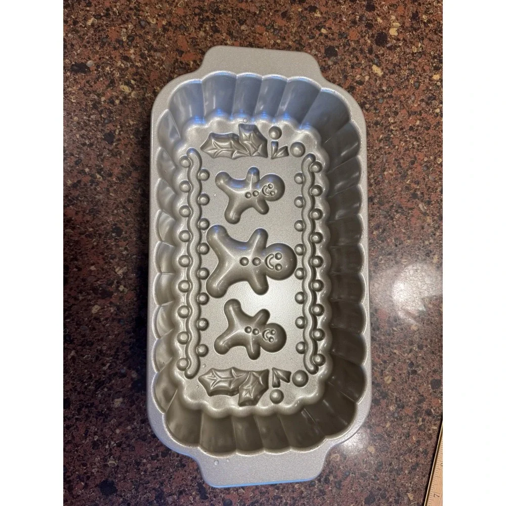 Nordic Ware Gingerbread Loaf Pan 6 Cup Cast Aluminum Christmas Cake Mold